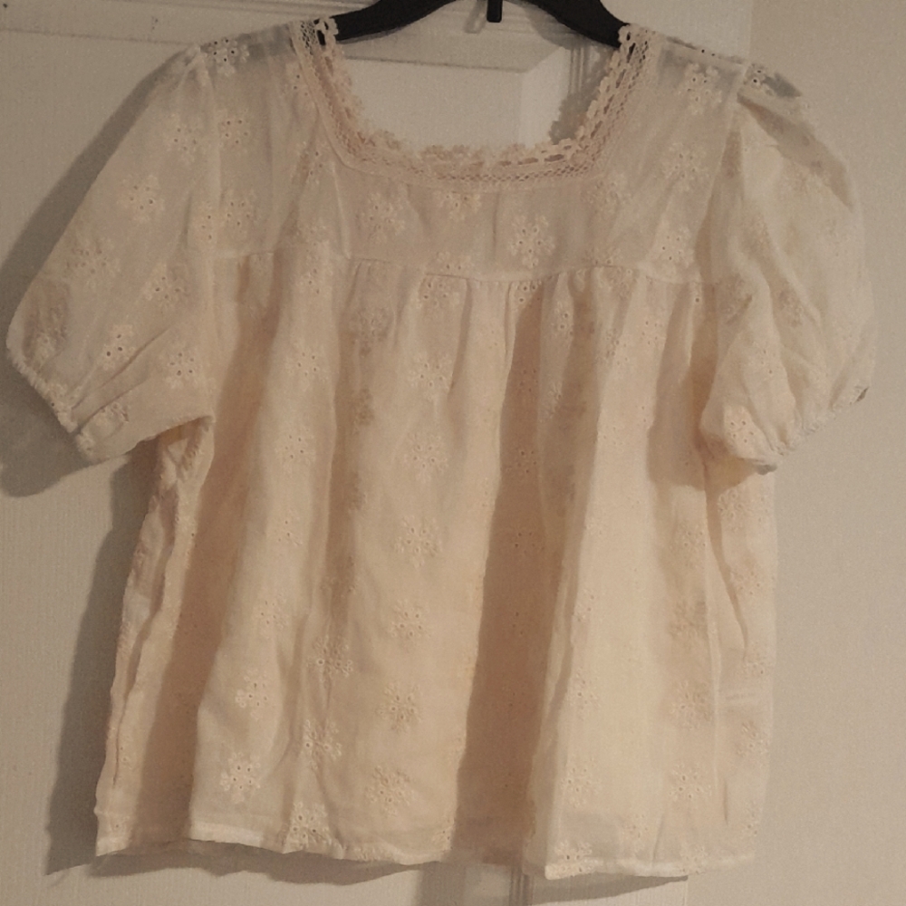 New  Cream Lace Women's Top